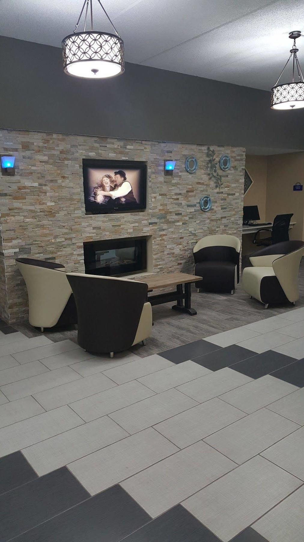 Econo Lodge Форест-Сити Экстерьер фото