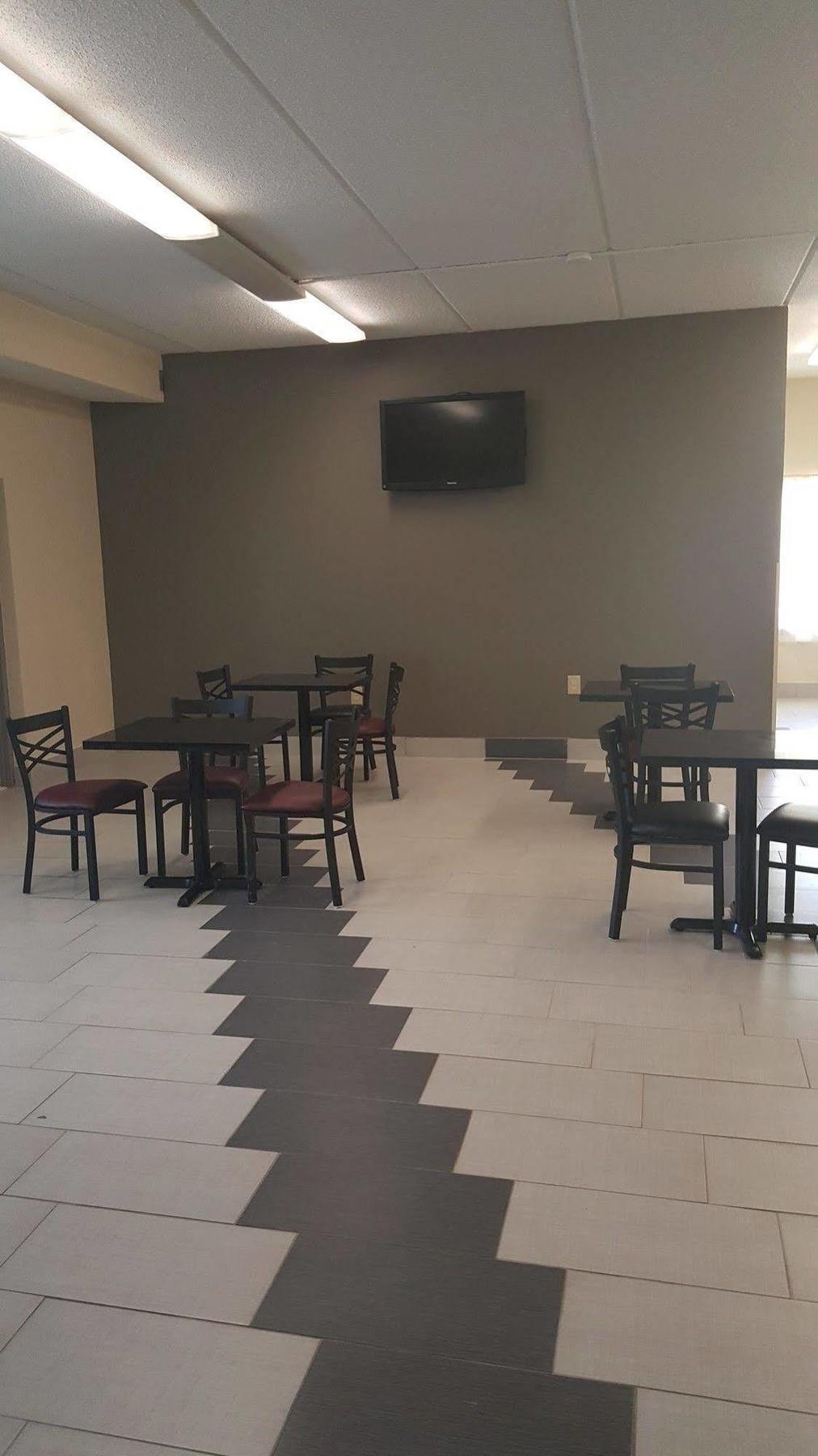 Econo Lodge Форест-Сити Экстерьер фото